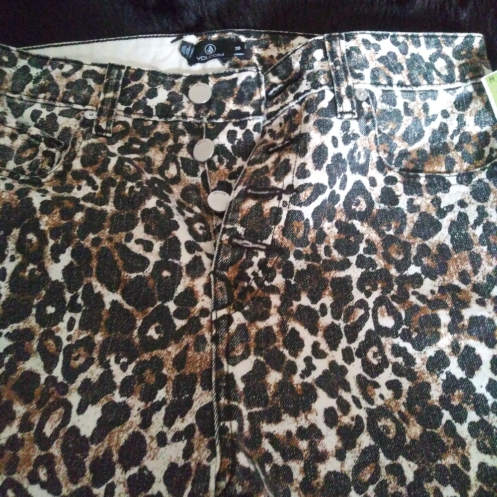 Animal Print Denim - Picture 5 of 8